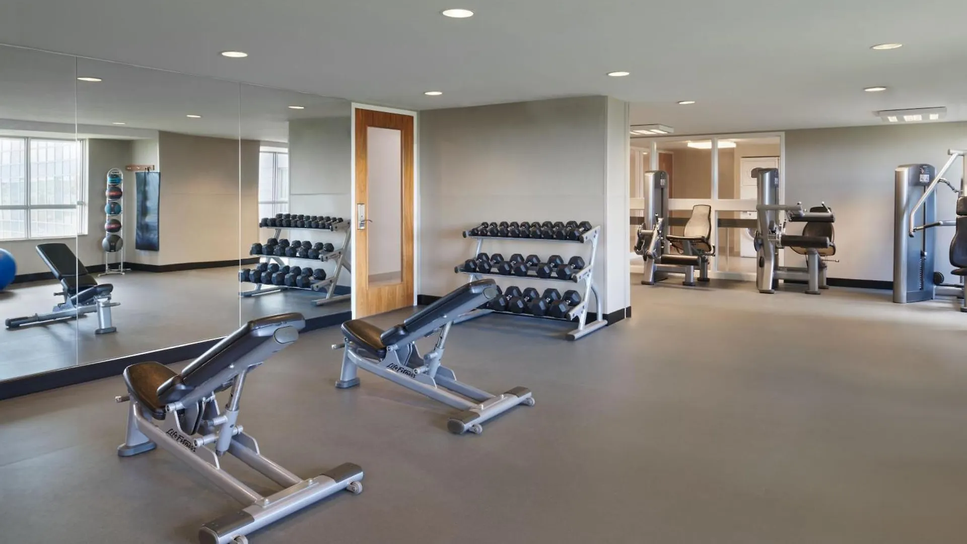 Hotel Residence Inn By Marriott Calgary Airport
