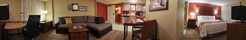 Hotel Residence Inn By Marriott Calgary Airport